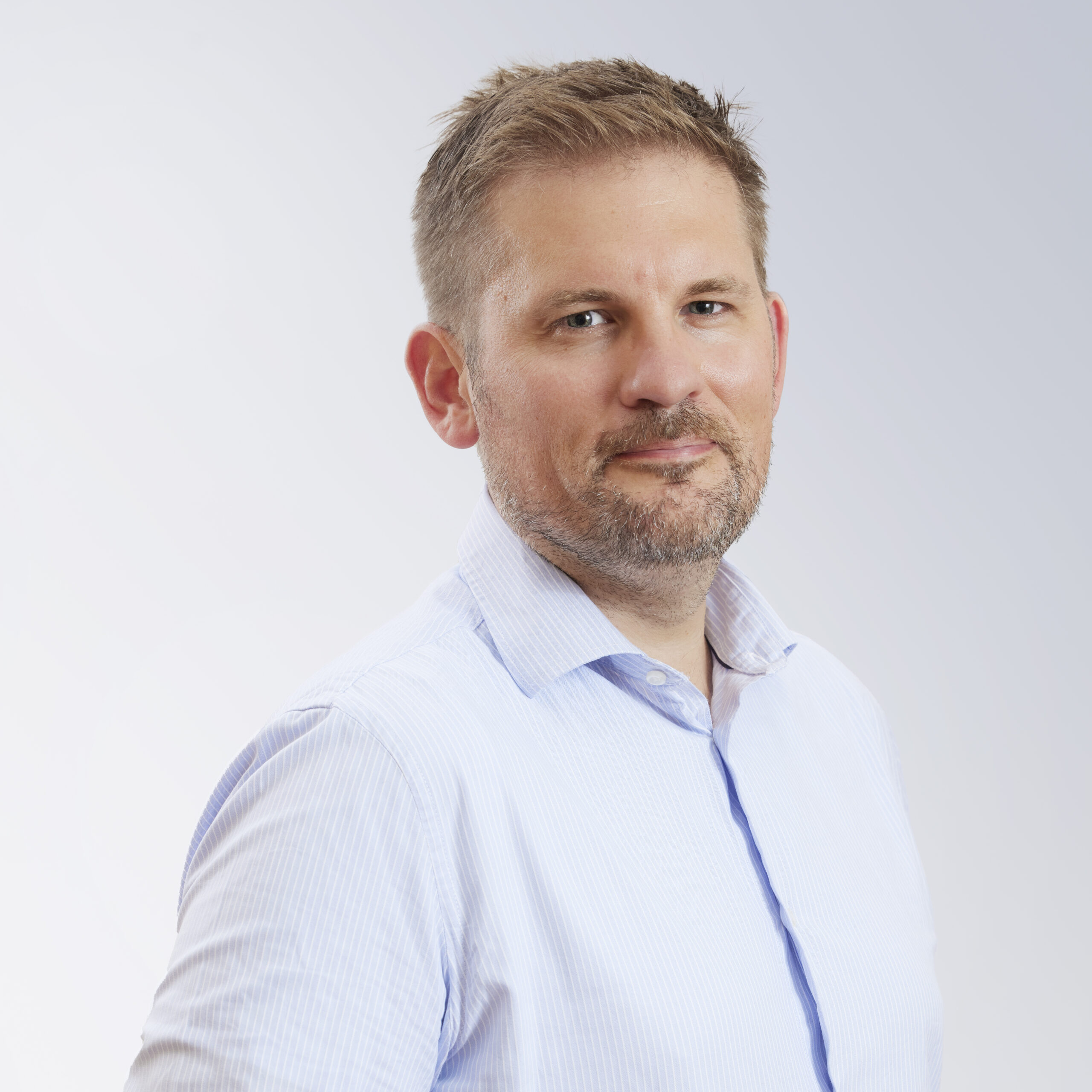 Kvaser_porträtt_Tobias_Stalfors